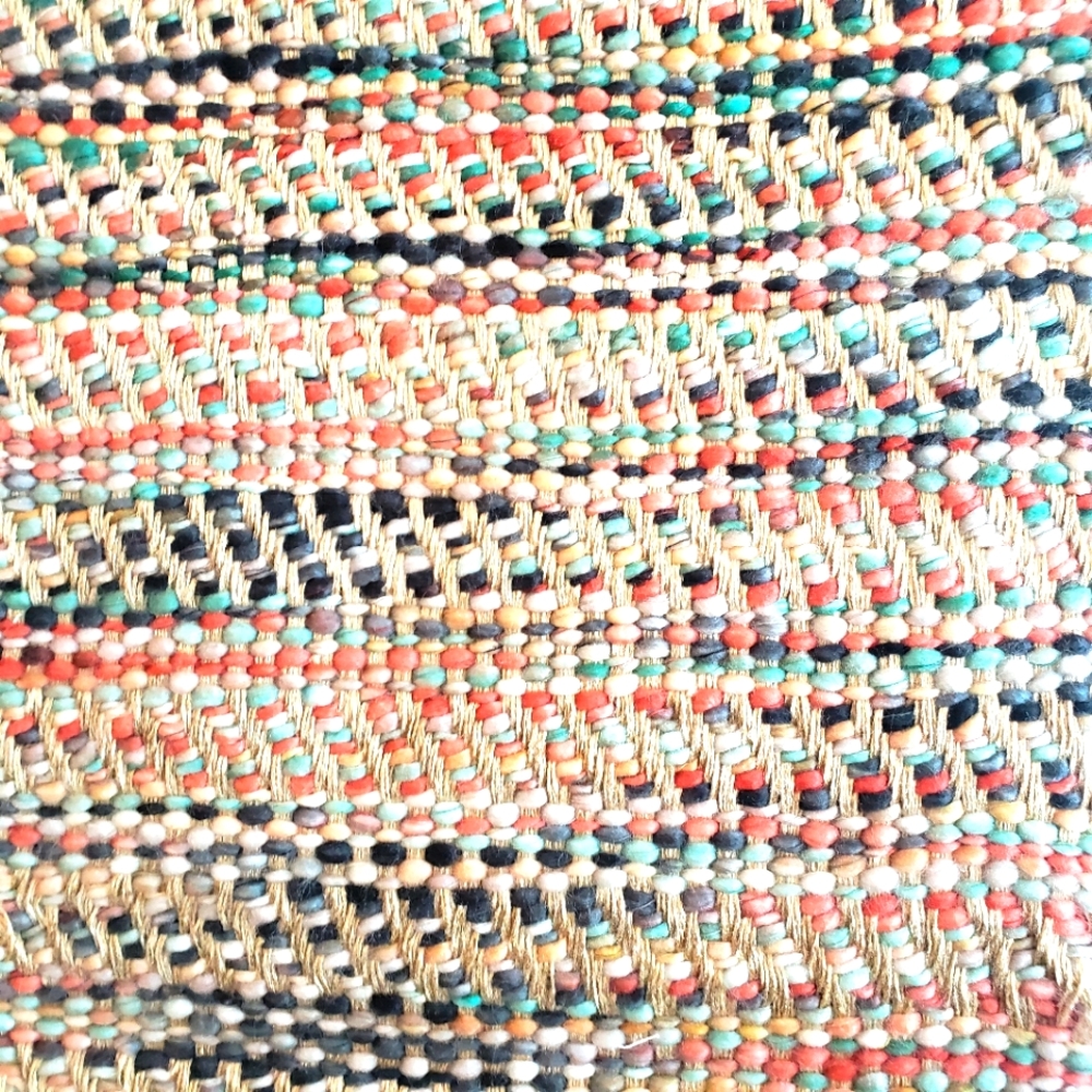 NWOT table runner